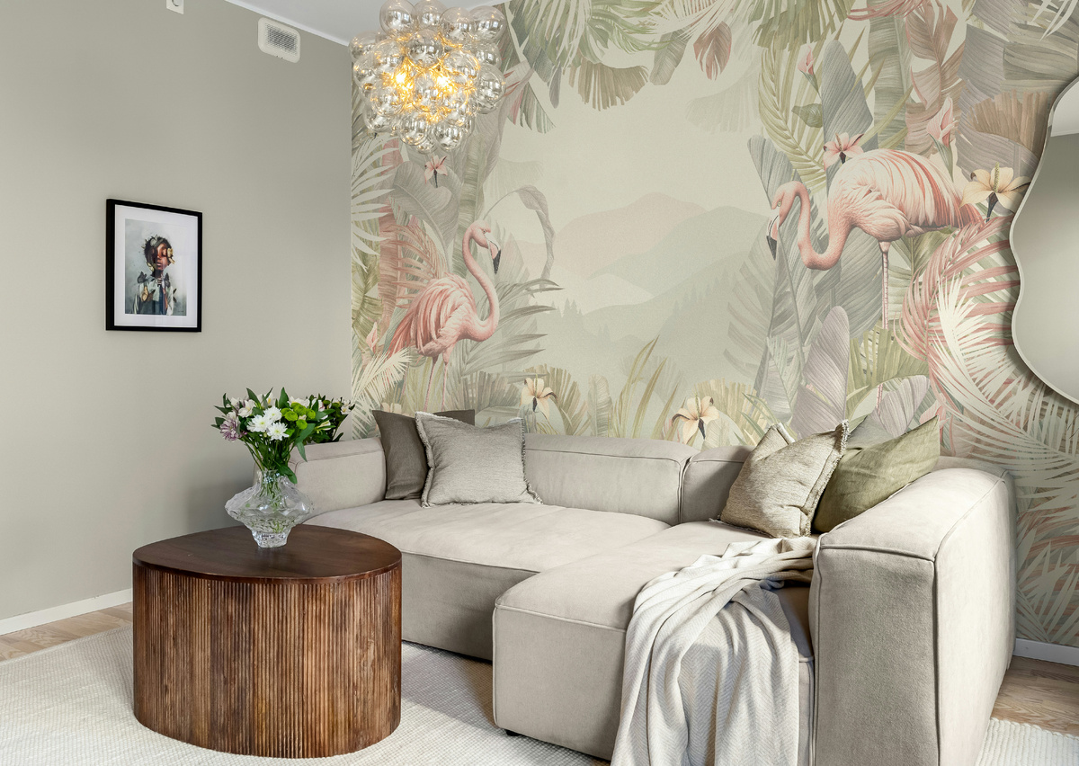 Ссылка на фреску с авторским изображением: https://art-fresco.ru/catalog/tropicheskie_listya/flamingo_v_tropicheskikh_listyakh?sphrase_id=117329