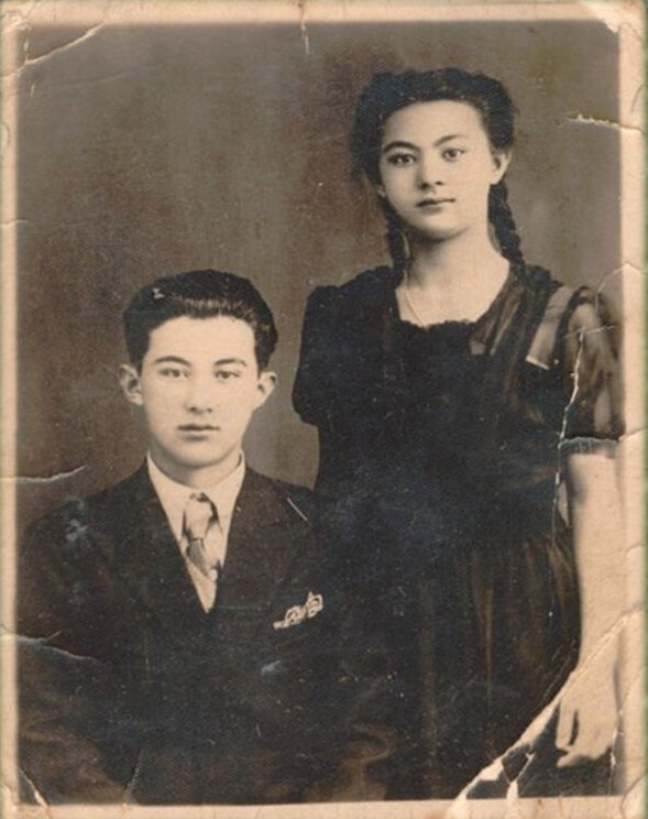 С братом Александром. Сейчас его потомки живут в Уссурийске