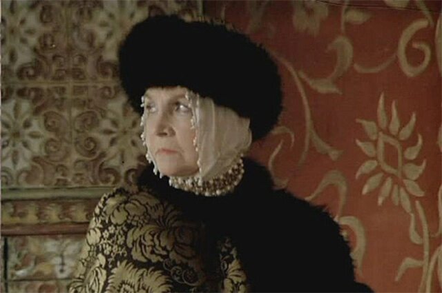    Тамара Макарова в роли царицы Натальи Кирилловны. «Юность Петра», 1980 г. Кадр из фильма