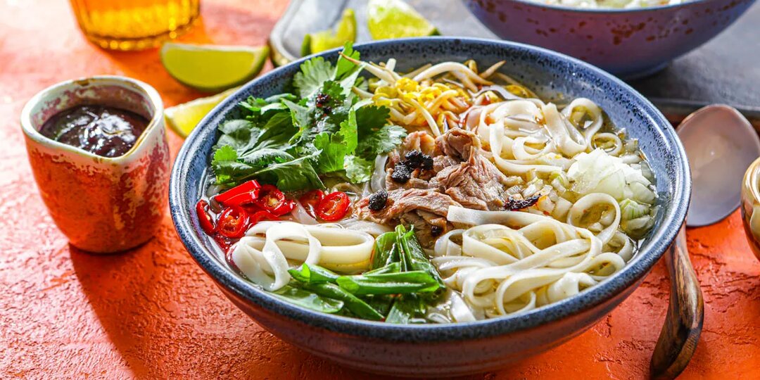 Фо: Вкус Вьетнама в Вашей Тарелке!