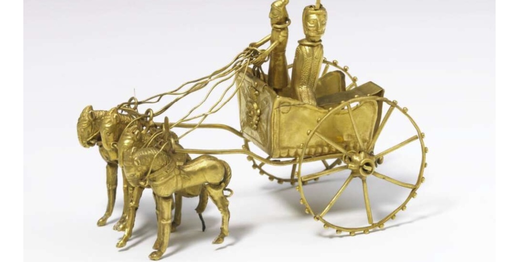 Золотая колесница из Амударьинского клада: драгоценная игрушка или ритуальный дар.