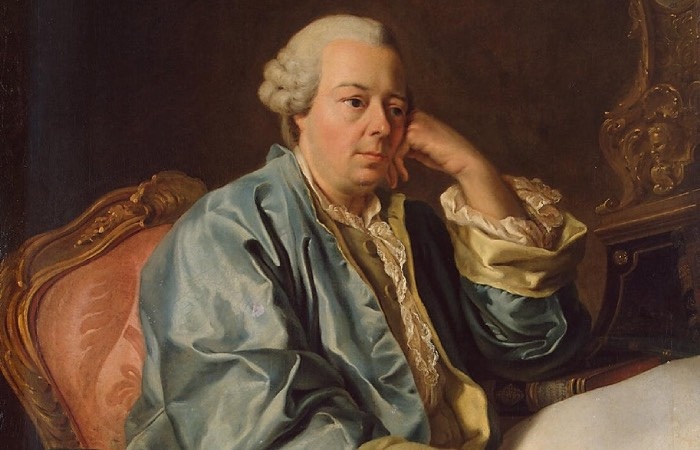    Иван Иванович Бецкой, влиятельный придворный, окружал Глафиру почти родительской заботой.