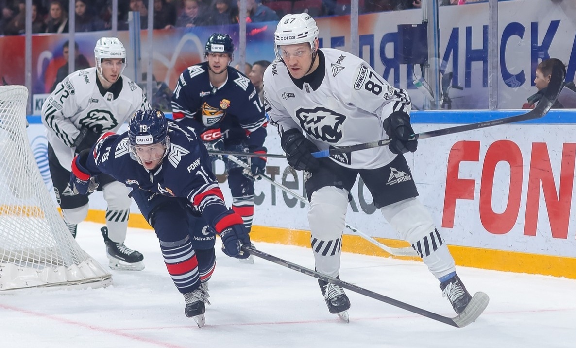 Фото из открытых источников (региональное челябинское дерби: "Металлург" - "Трактор")