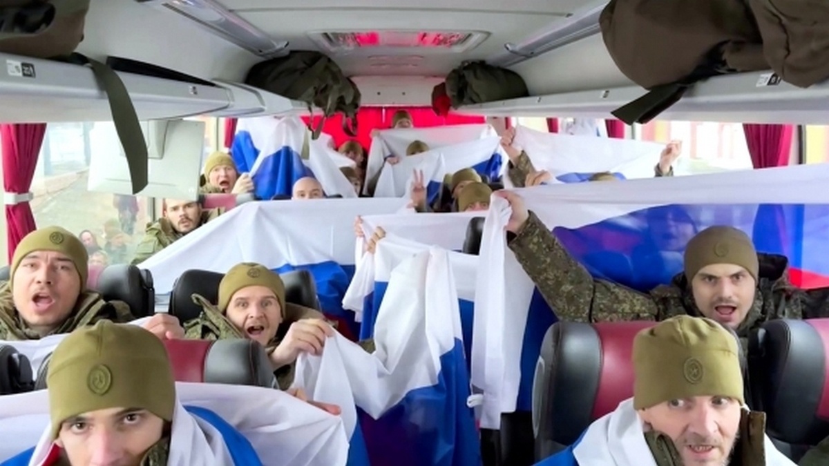    С подконтрольной Киеву территории возвращены 500 российских военнослужащих.