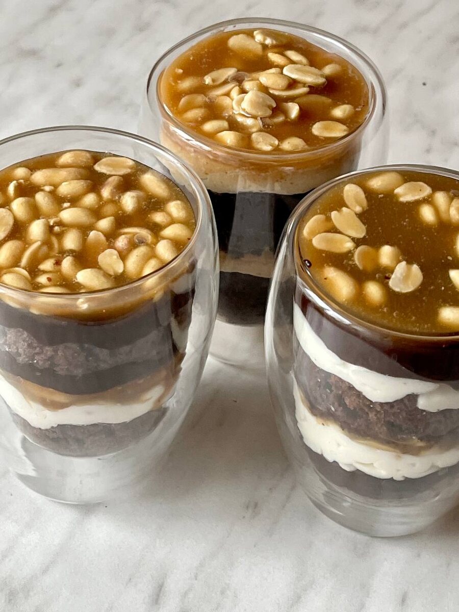 Трайфл «Сникерс»