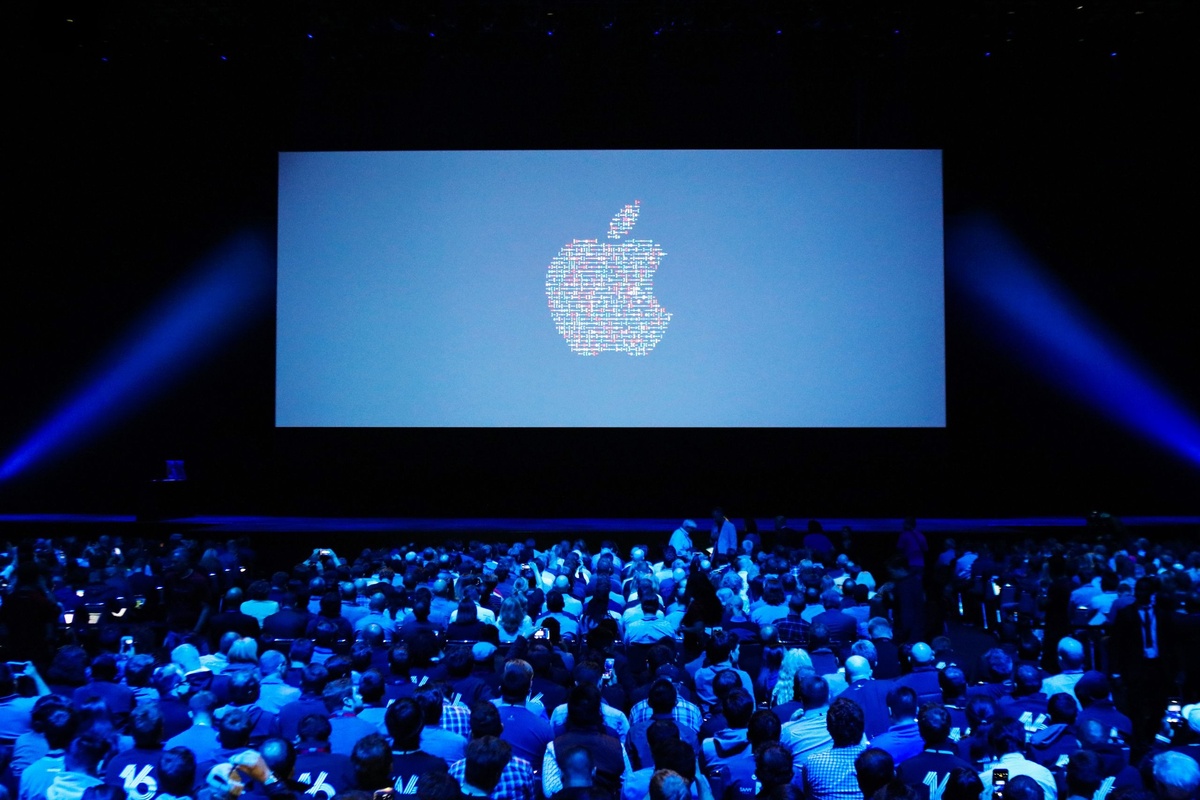    После дешевых устройств Apple готовит россыпь дорогих Ultra-девайсов. Изображение: wired.com