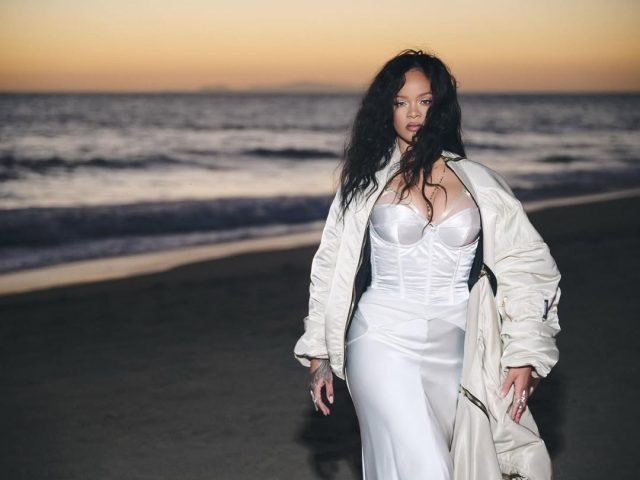    Рианна. Фото: @badgalriri (Instagram*)