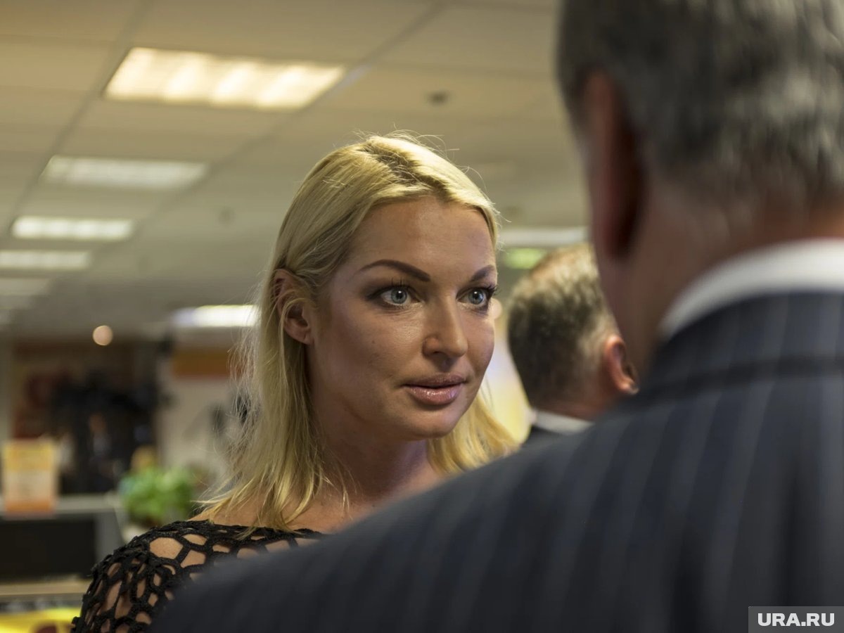     Волочкова скрывала от близких людей свою поездку в Германию, где ей делали операцию