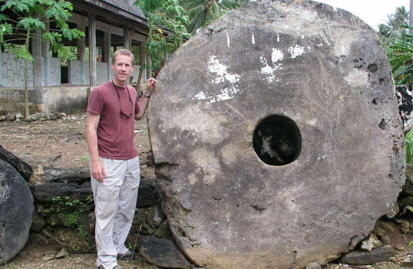 5 невероятных артефактов, которые якобы были вырезаны из цельного камня