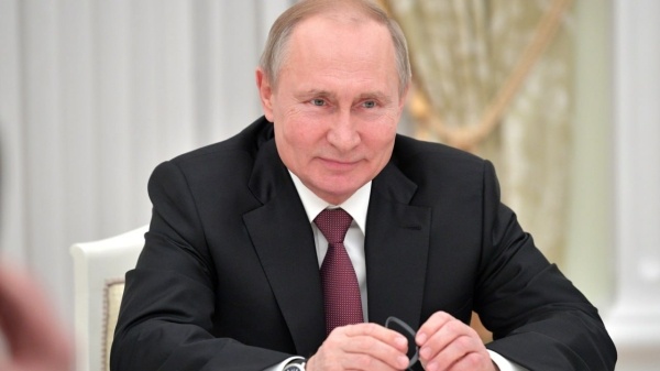 Автор: https://cdn.abnews.ru/storage/wp-content/uploads/2024/06/putin-ulybka.jpg__600_16x9.jpg