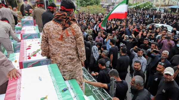    © REUTERS / Amirhossein Khorgooei