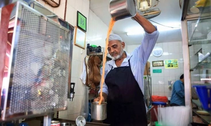 Фото из Pinterest Приготовление традиционного чай в Малайзии