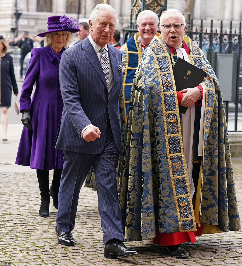 Принц Уэльский  Чарльз (тогда еще не король Карл III) и герцогиня Корнуоллская Камилла прибывают сегодня на службу в честь Содружества в Вестминстерском аббатстве в 2022 году