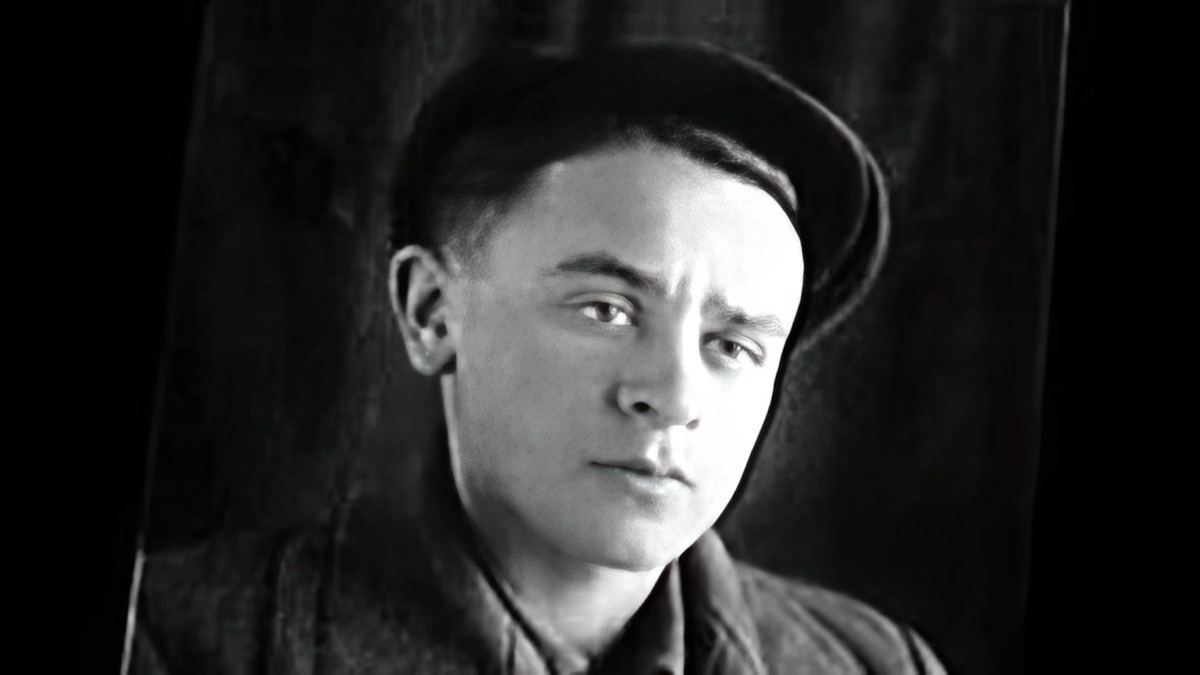 Изображение: Молодой Леонид Броневой до роли Мюллера. Посмотрите на этот открытый взгляд. Через несколько лет он превратится в холодный прищур шефа гестапо.