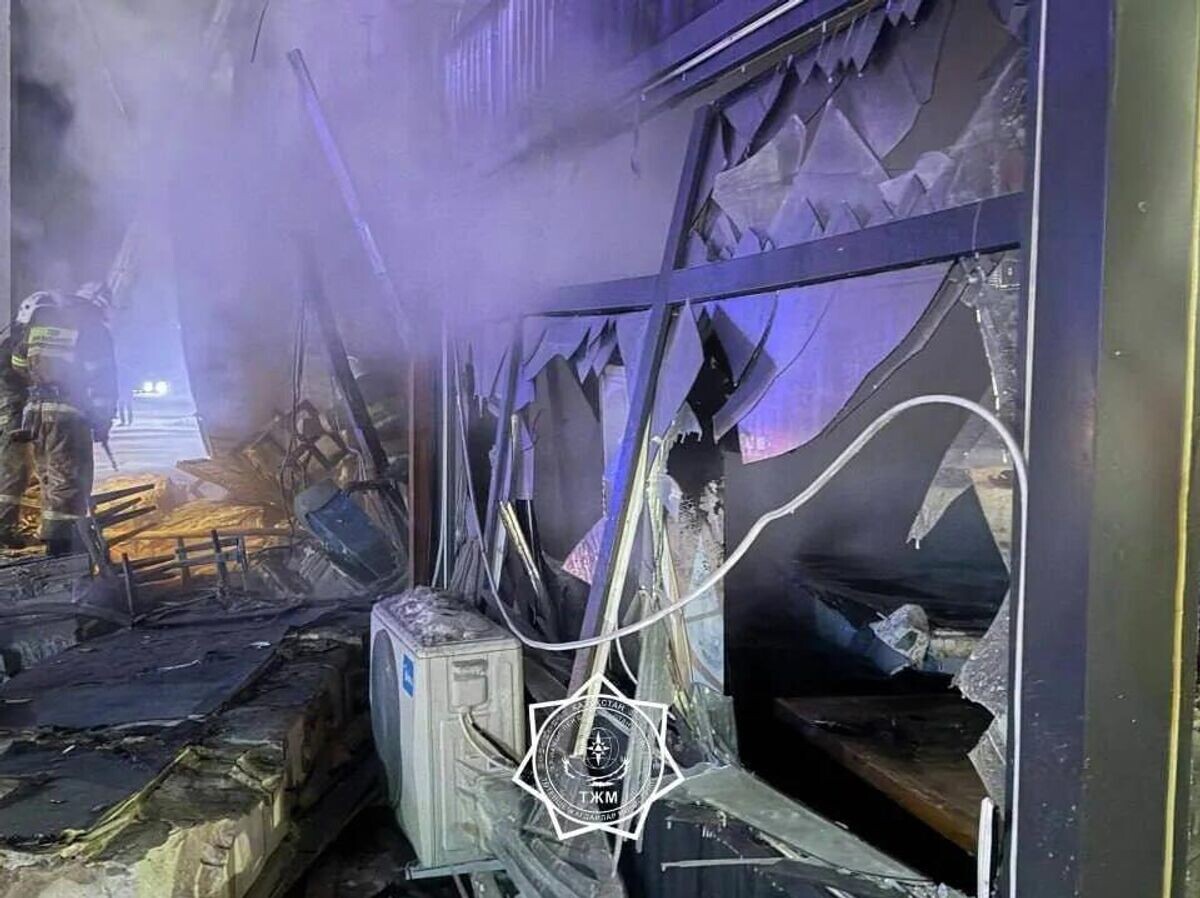    На месте взрыва газового баллона в кафе в Казахстане | © Фото : Министерство по чрезвычайным ситуациям Республики Казахстан