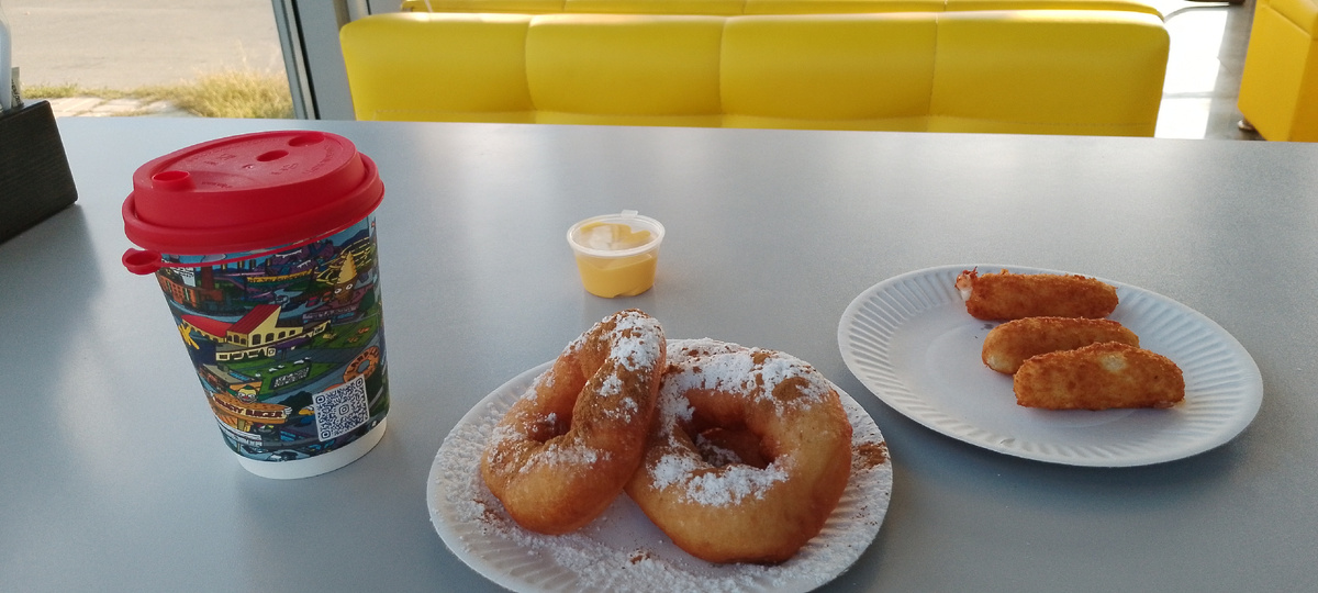 Кстати, по ней я больше не тоскую. Своя уже появилась в Казани. Туристы из Петербурга говорят, что весьма достойная