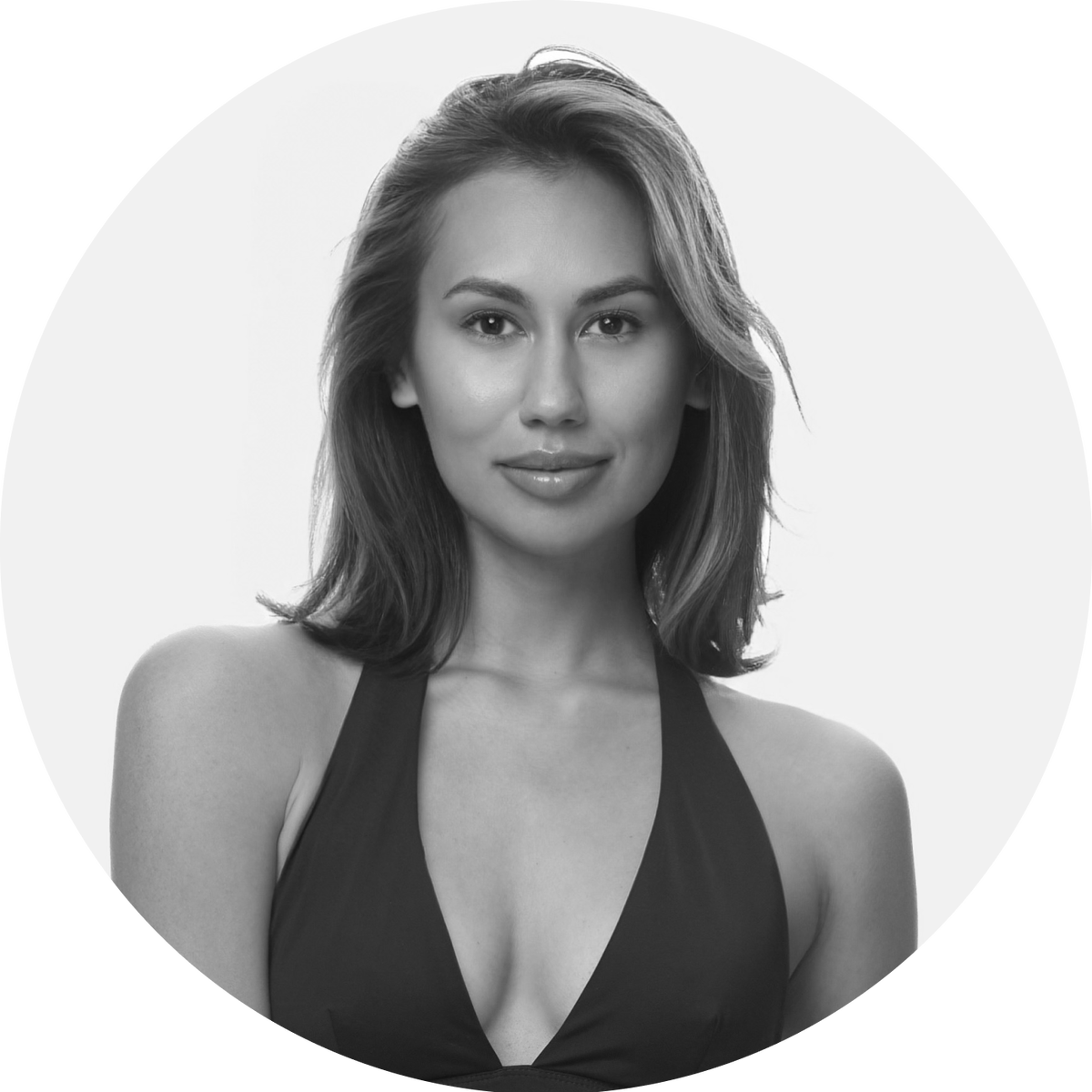    Какие упражнения для бодрости можно сделать во время обеденного перерыва? Показывает эксперт (фото 1)