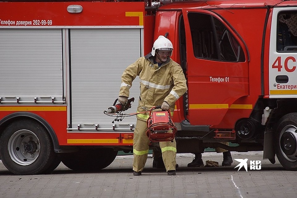    На тревожный вызов выезжали 17 человек личного состава Алексей БУЛАТОВ