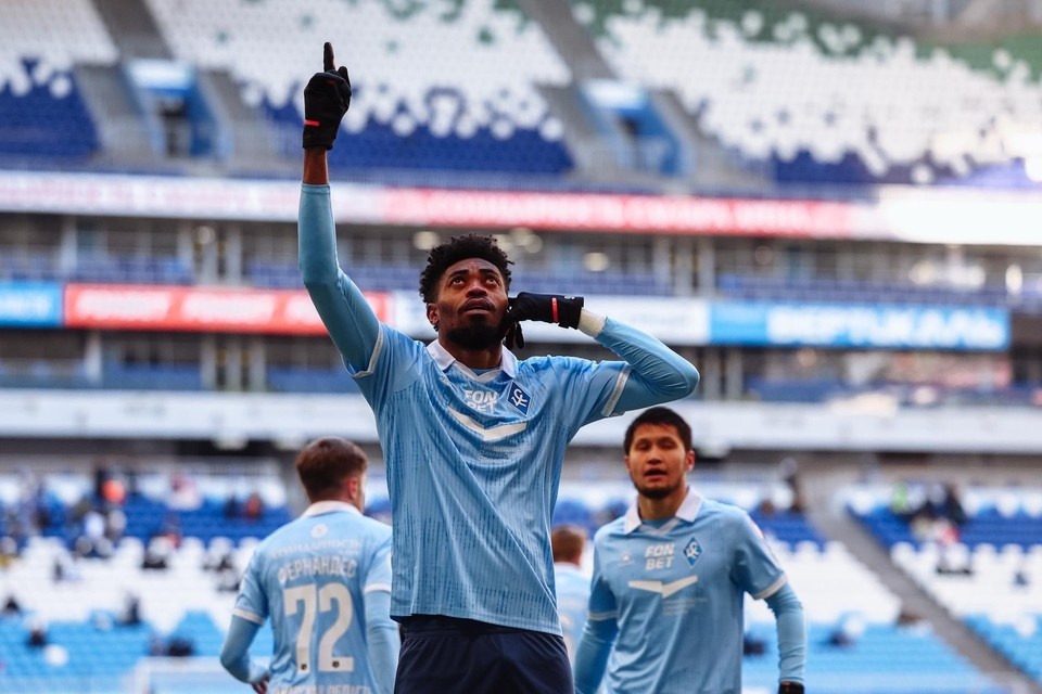    «Крылья Советов» обыграли махачкалинское «Динамо» благодаря дублю Джеффри Чинеду Сайт ПФК "Крылья Советов"