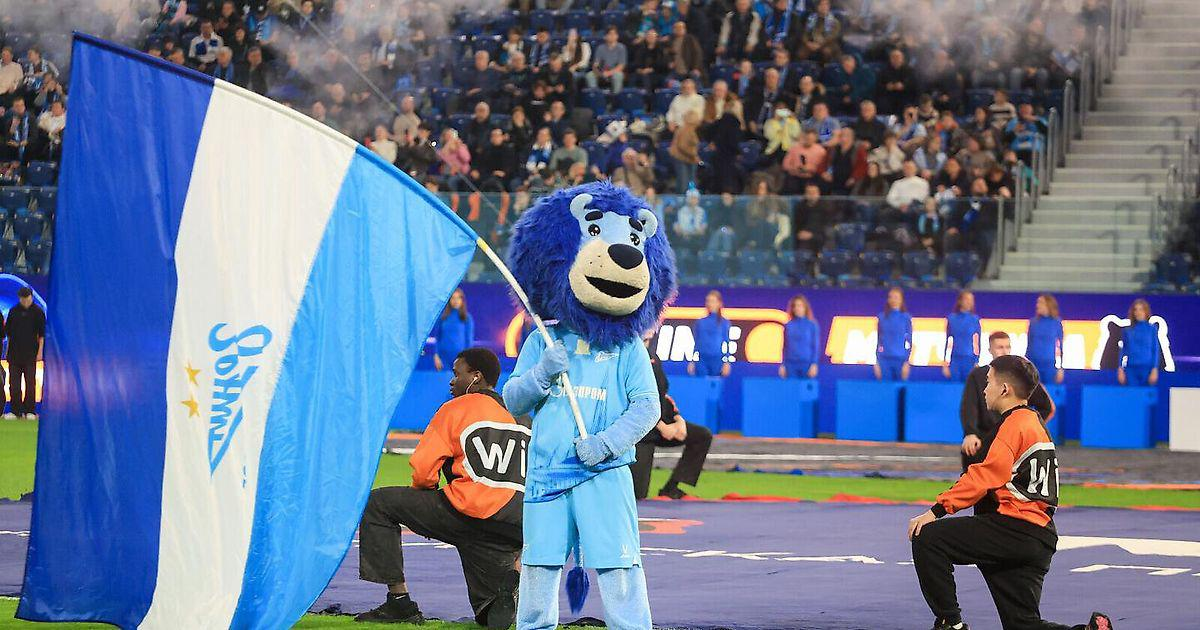 Футбольный историк Лукосяк: «Столетие «Зенита» правильно перенести на 2031-й. Начиная с 1950-х в исторических справках писали «год рождения – 1931-й». Мы плохо знаем историю спорта нашей страны»....Нас ждет еще 5 подряд "столетий" "Зенита"??!...)
