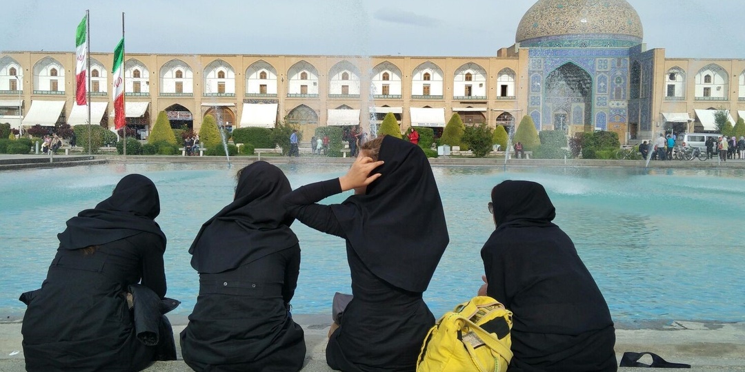 Переводим на русский названия иностранных городов: Тегеран, Исфахан, Тебриз, Хамадан