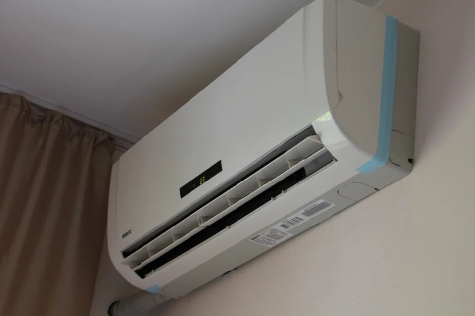 "Левые" монтажники могут навредить устройству
Фото: Татьяна ЧЕРНИКОВА.