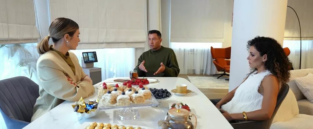 Лаура Джугелия, Павел и Зепюр Прилучные📷
