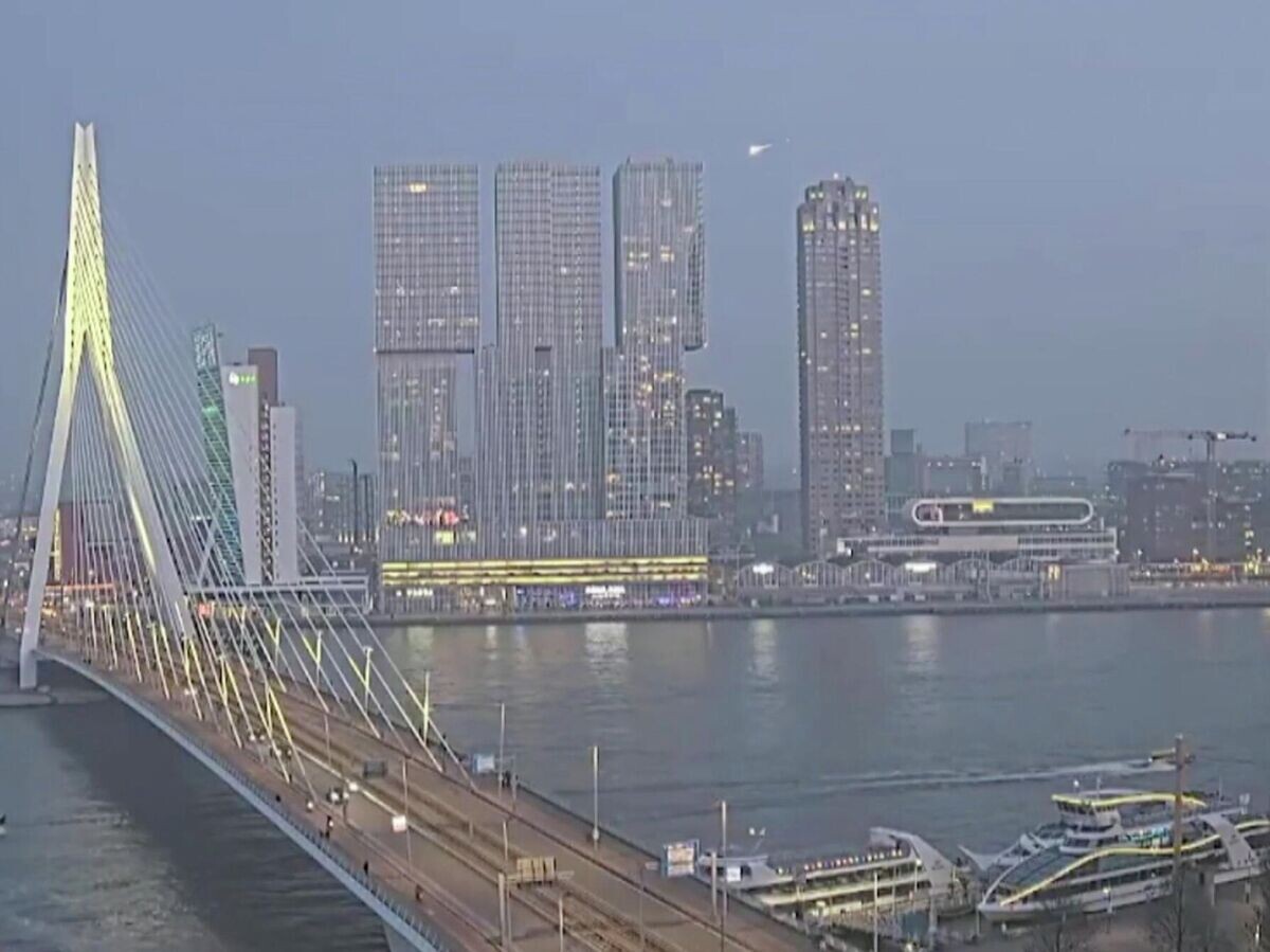    Метеорит в небе над Нидерландами | © Кадр записи камеры видеонаблюдения