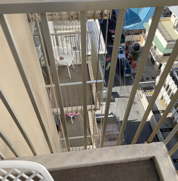 © StunningTelevision51