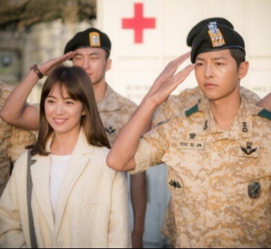 Кадр из дорамы "ПОТОМКИ СОЛНЦА"