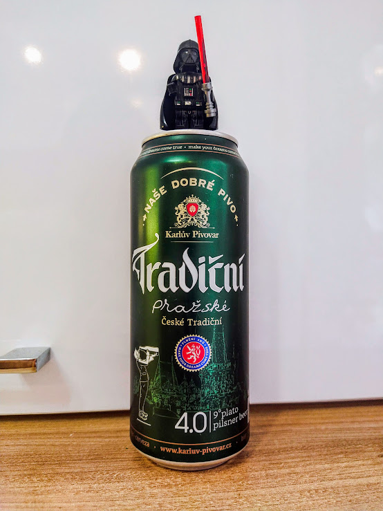 Судя по надписям, наше доброе пиво в чешских, даже пражских, традициях осуществит все наши мечты)))