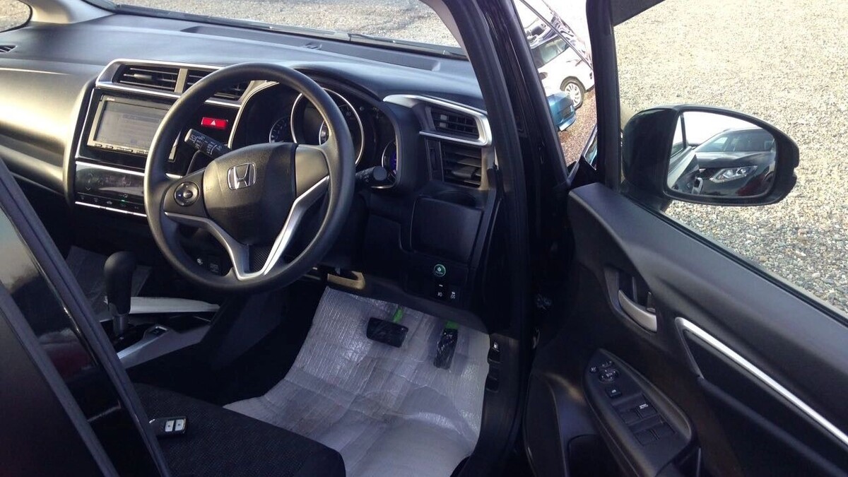    Власти Ростовской области выставили на торги автомобили по низким ценам   1MI