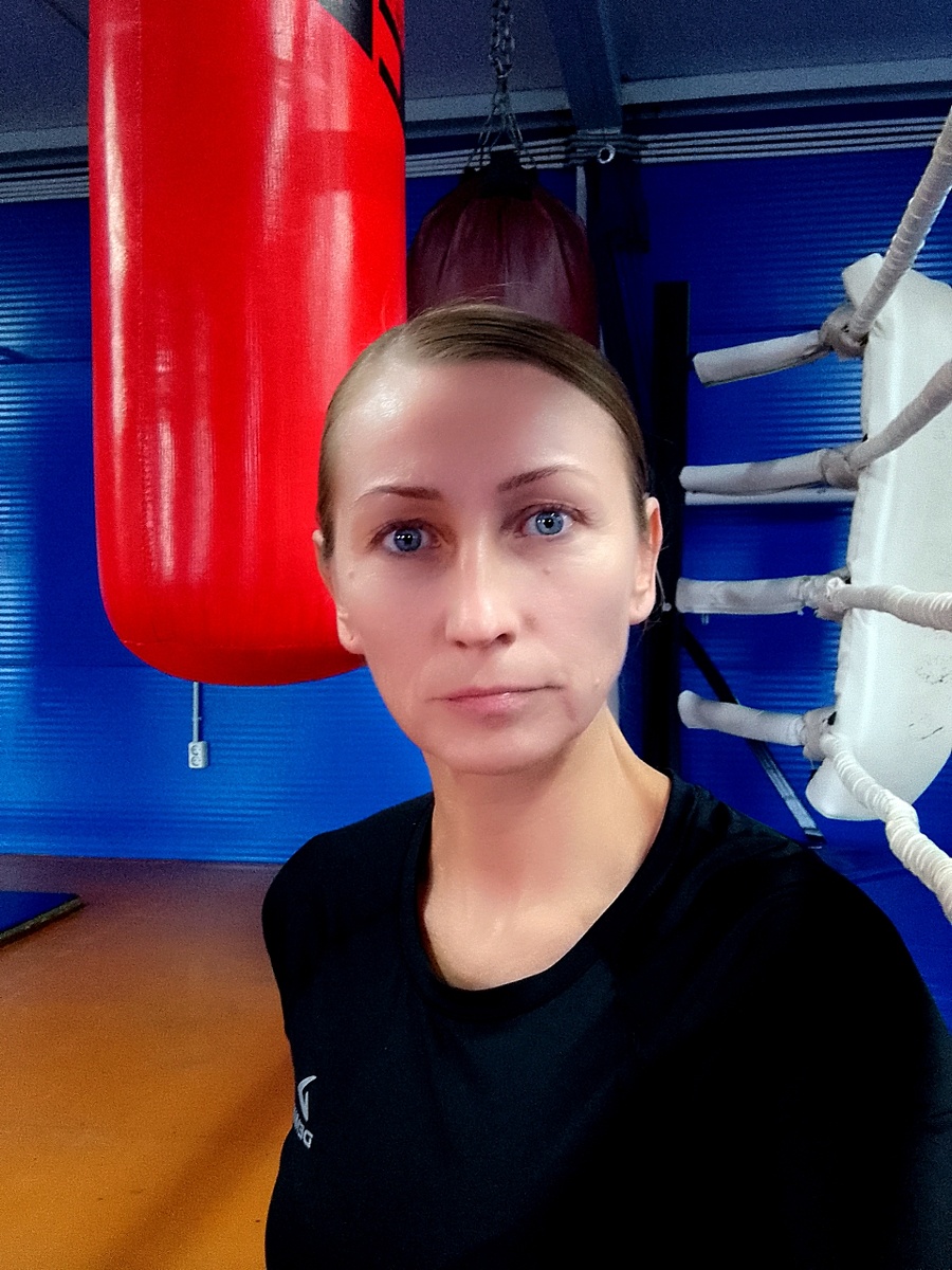 Подтягивается не только тело, но и лицо)))