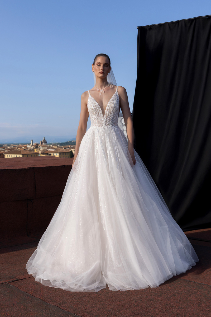 Свадебное Платье Jozi Ремма, фото взято с сайта "Свадебный центр Вега"