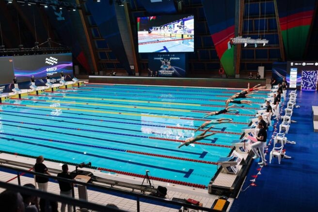 Юного пловца с Кубани, дисквалифицированного за логотип на плавках, позвали на финал Кубка России в Петербург