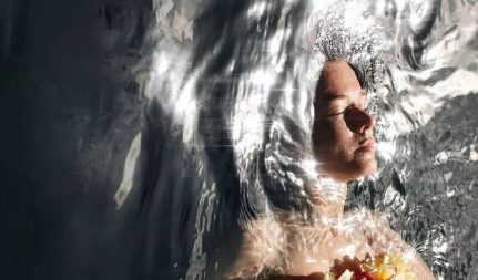 «Тайное стало явным»: Муж Катерины Шпицы решился показать актрису такой, какой её видел только он.