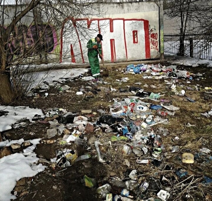     Фото: telegram-канал мэра Великого Новгорода Александра Розбаума