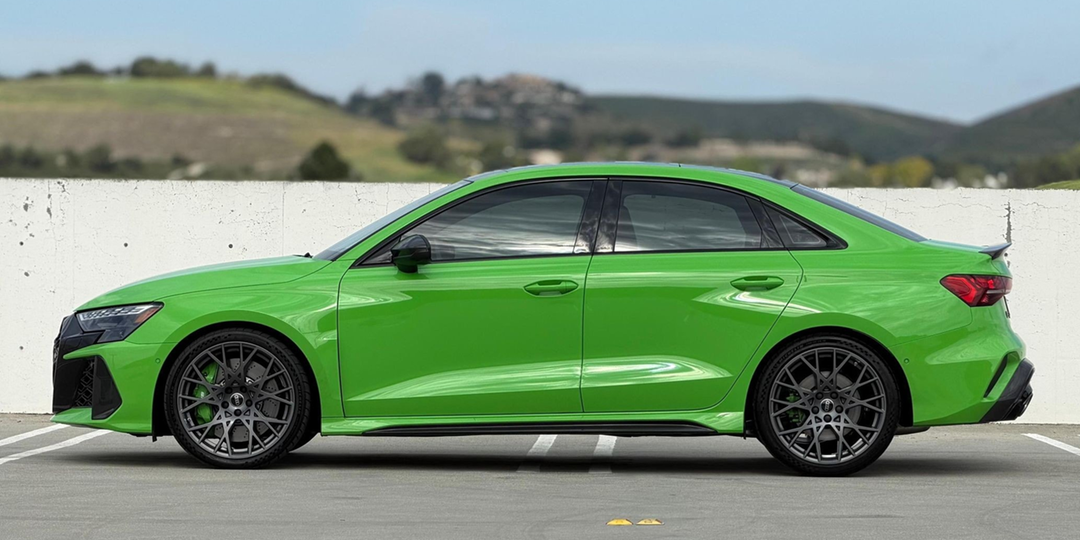 Продажа спорткара знаменитости — почему Audi RS 3 потерял в цене и что получит новый владелец