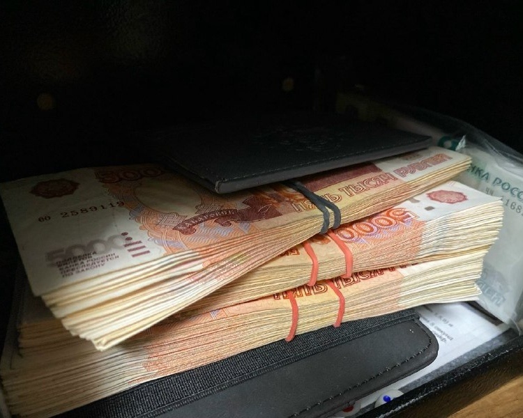     Курская область заняла второе место в России по росту зарплат