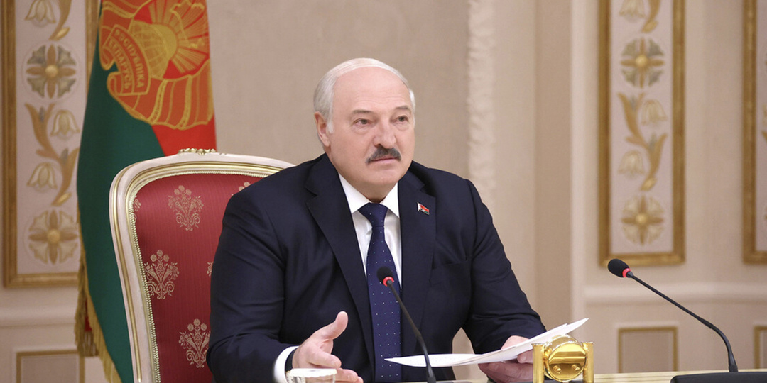 Лукашенко пригласил узбеков работать в Беларусь