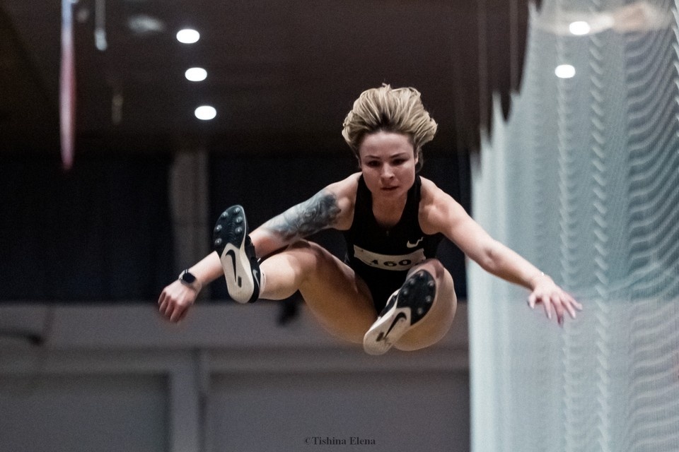    . Елена Тишина