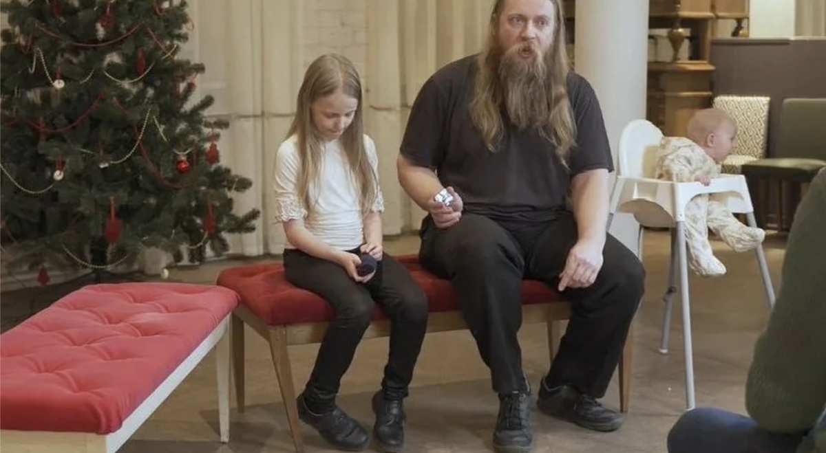 Хотела ли сама Алиса себе такую жизнь? 