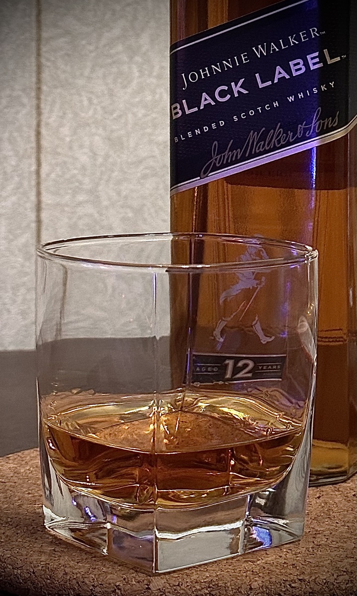 Обязательно дайте ему подышать в стакане