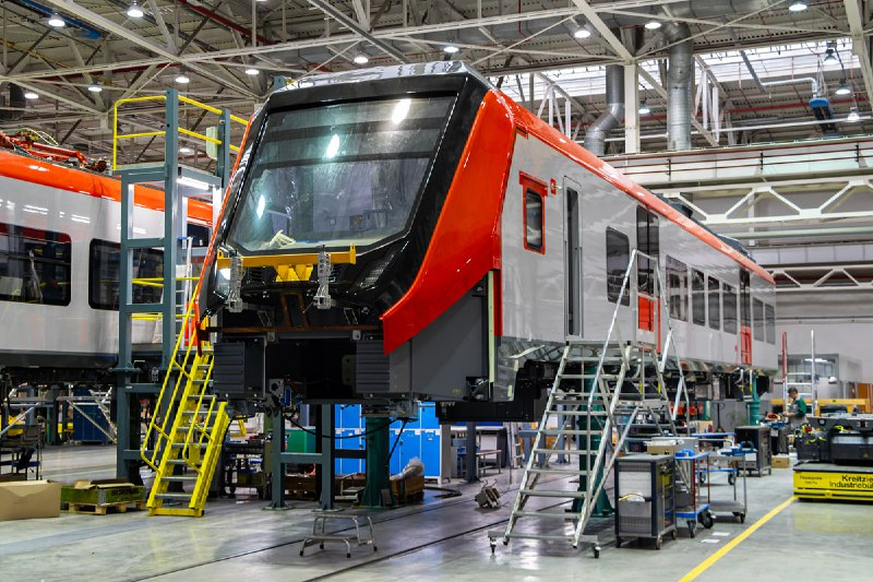 Сборка электропоезда «Финист» в цехах «Уральских локомотивов». Источник: Кирилл Широков/railgallery