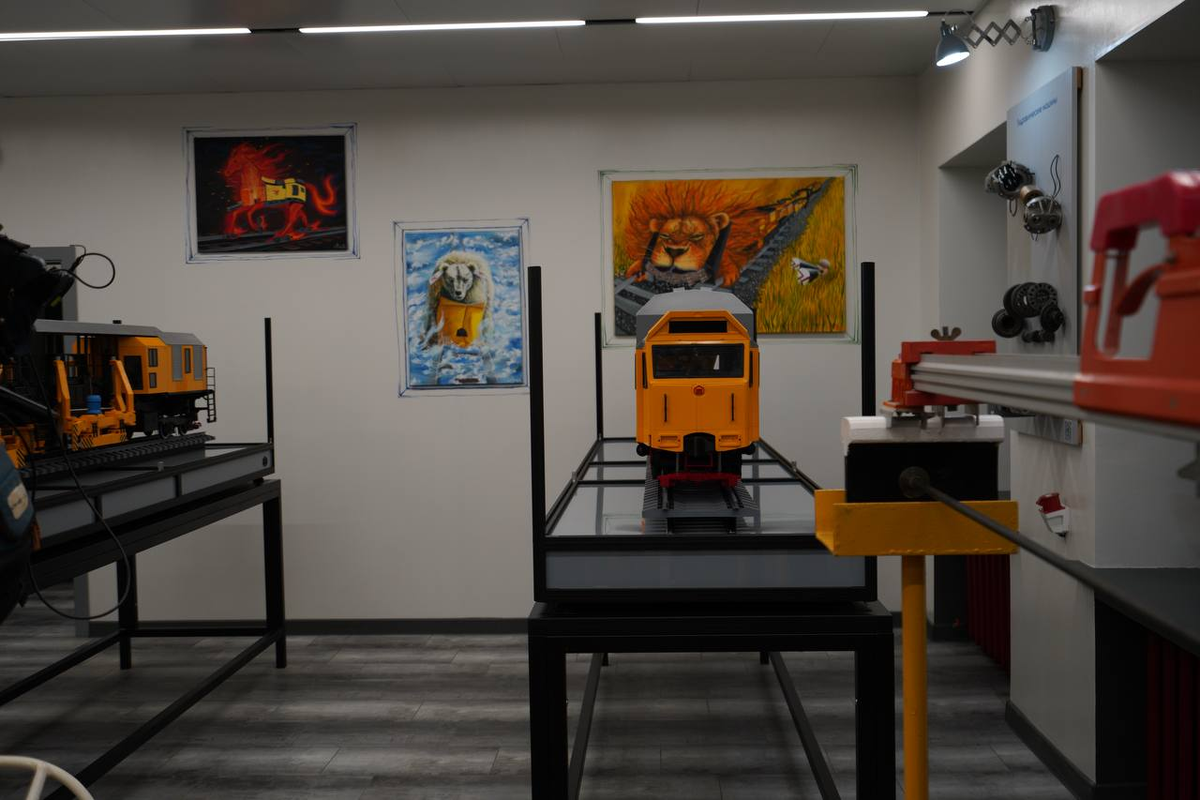 В лаборатории путевых и строительных дорожных машин в ПГУПСе. Источник: Группа ПТК