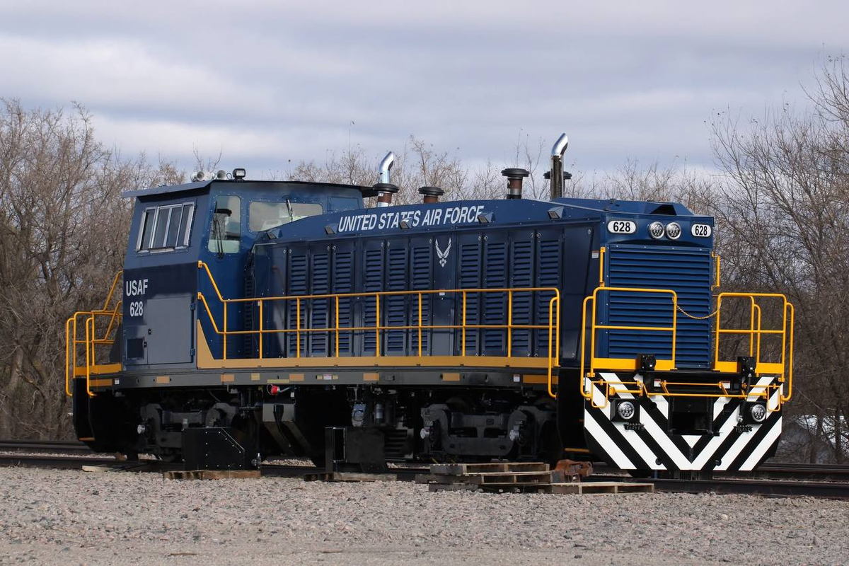 Четырехосный локомотив SWR18 для ВВС США от Integral dx. Источник: Ryan DC/Minnesota Railroads