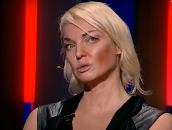 Анастасия Волочкова о своей операции: "Это связано с хрящевой тканью, которая стерлась"