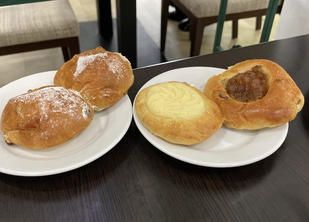 На фото пережитки советского общепита =) 