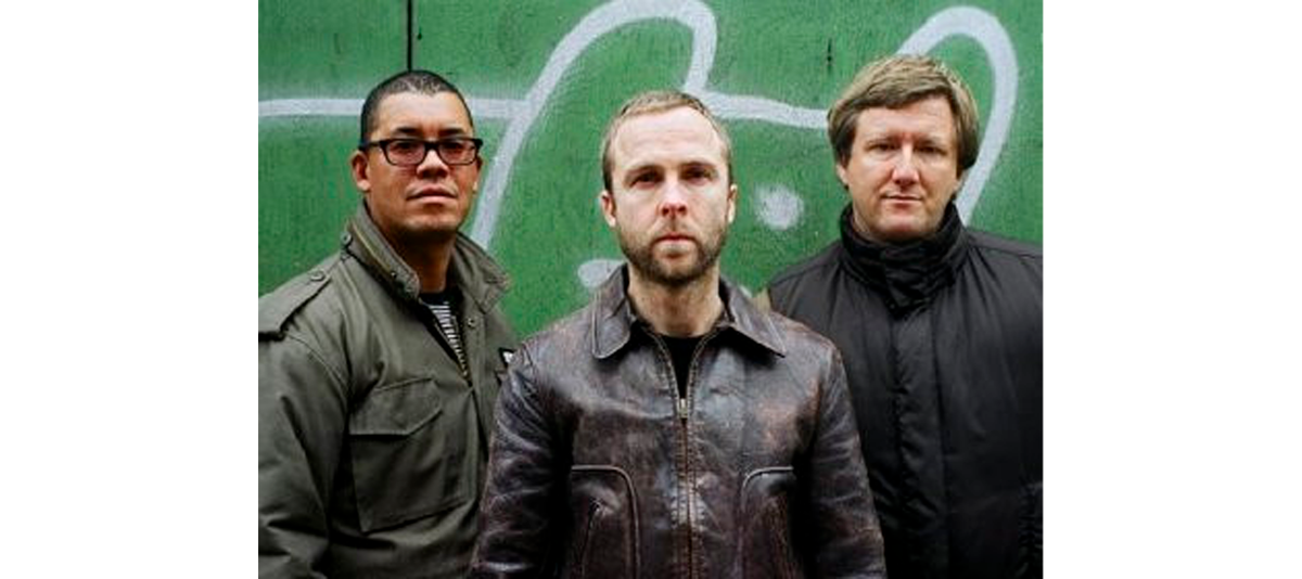 X-press 2 в полном составе. Сейчас они, к сожалению - дуэт. Источник: www.discogs.com