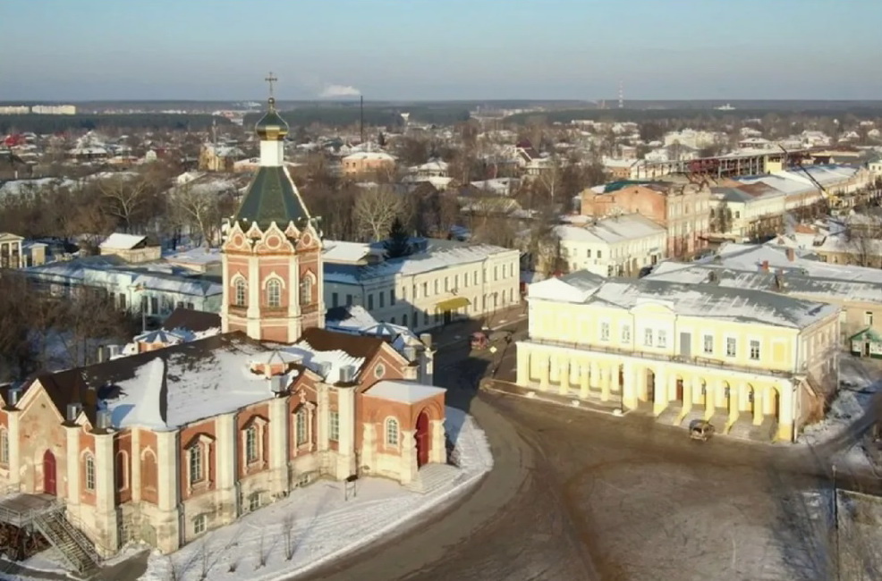 Соборная площадь. Слева Вознесенский собор.